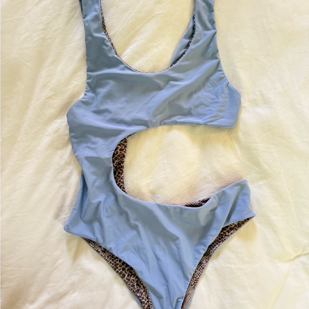Acacia Cora One Piece in Siene